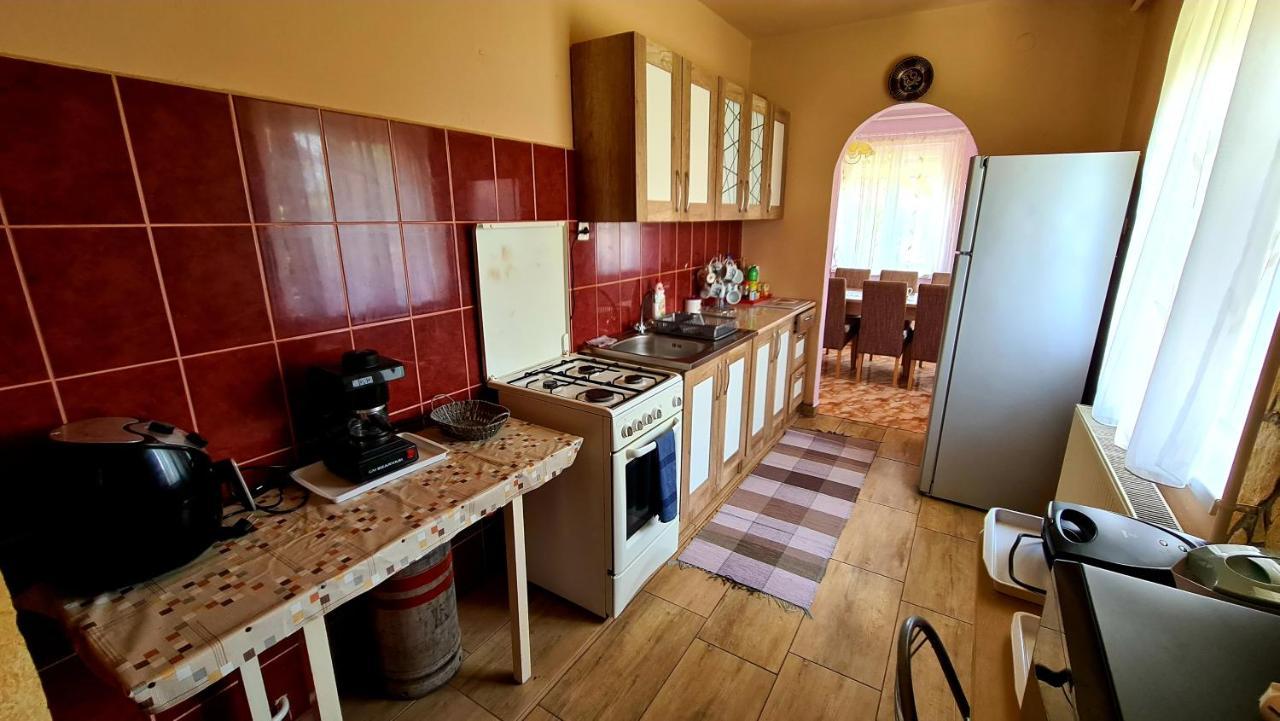 Veronika Guesthouse Dravatamasi المظهر الخارجي الصورة