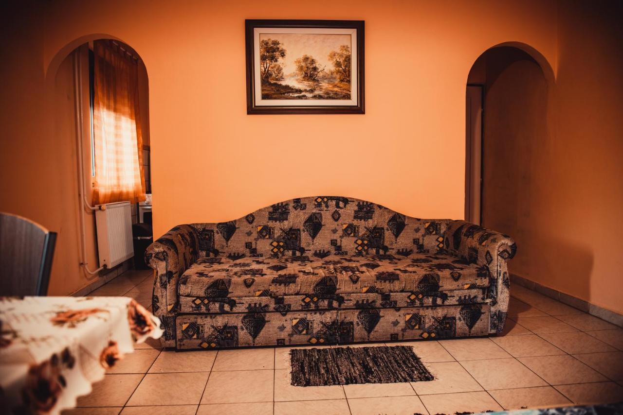 Veronika Guesthouse Dravatamasi المظهر الخارجي الصورة